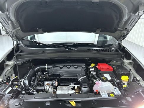 Used 2023 Jeep Renegade Latitude w/ Sun/Sound Group image 24