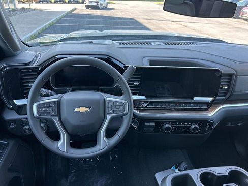 New 2026 Chevrolet Silverado 1500 LT image 6