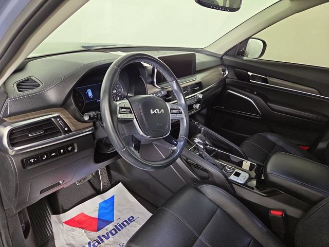 Used 2022 Kia Telluride SX w/ Towing Package AWD/4WD image 17