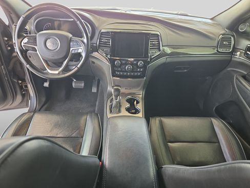 Used 2020 Jeep Grand Cherokee Overland RWD image 15