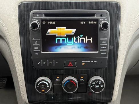 Used 2016 Chevrolet Traverse LT w/ Style and Technology Package AWD/4WD image 26