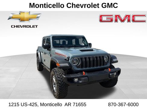 Used 2025 Jeep Gladiator Mojave w/ Steel Bumper Group image 1