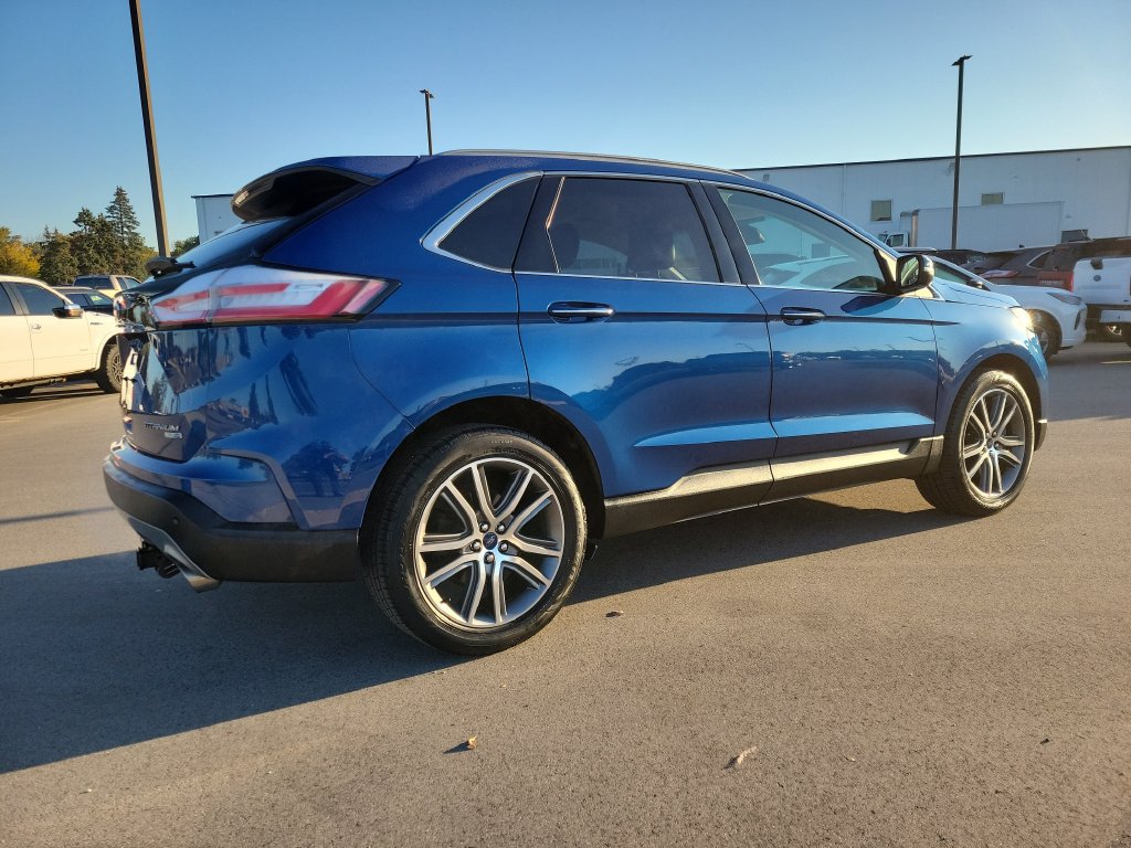 Certified 2020 Ford Edge Titanium AWD/4WD image 4