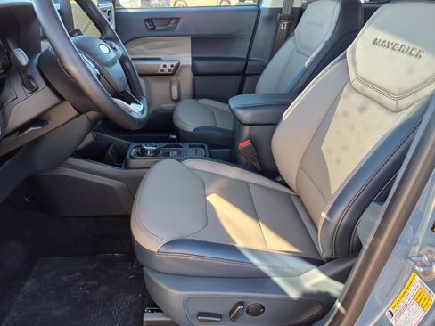 New 2026 Ford Maverick Lariat image 6
