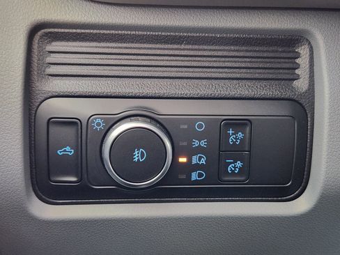 New 2026 Ford F250 XL w/ XL Chrome Package image 27