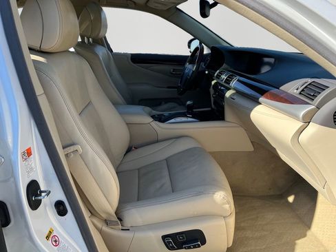 Used 2016 Lexus LS 460 460 image 7