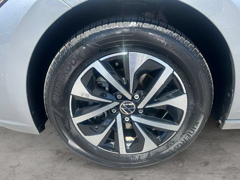 Used 2024 Volkswagen Jetta S FWD image 9