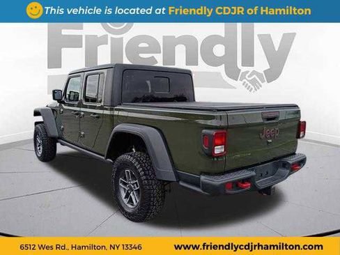 Used 2022 Jeep Gladiator Rubicon image 3