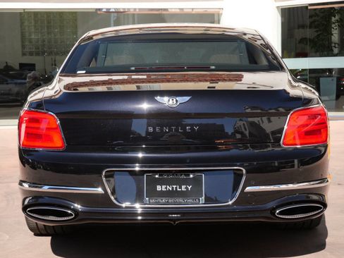 Used 2026 Bentley Flying Spur Azure AWD/4WD image 7