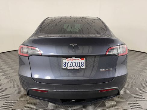 Used 2021 Tesla Model Y Performance image 4