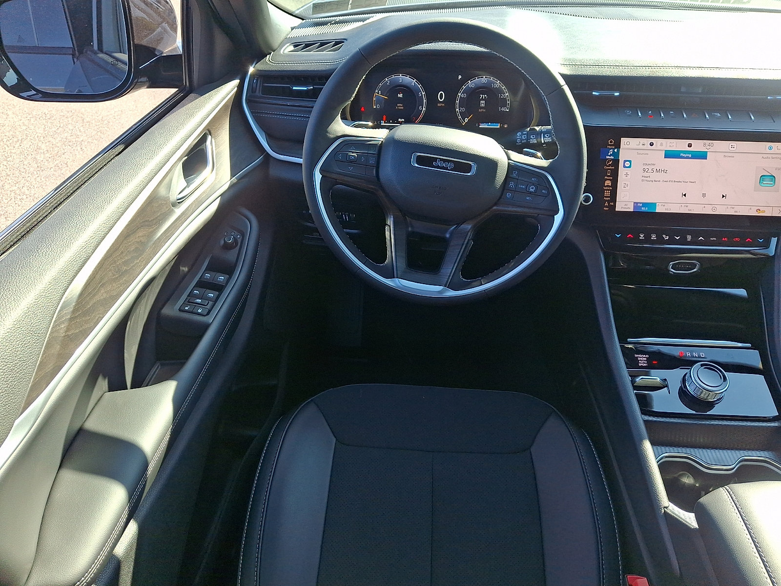 New 2026 Jeep Grand Cherokee Altitude AWD/4WD image 8