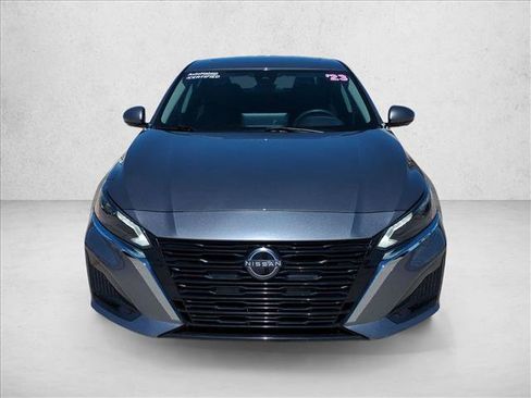 Used 2023 Nissan Altima 2.5 SL FWD image 2