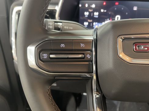 New 2025 GMC Canyon Elevation w/ Convenience Package image 19