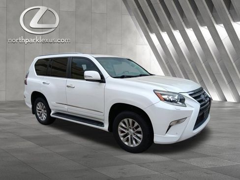 Used 2016 Lexus GX 460 w/ Premium Package image 5