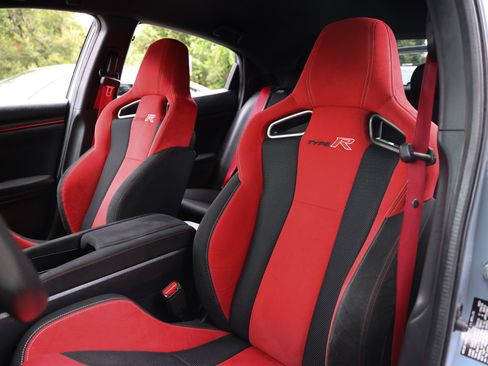 Used 2021 Honda Civic Type R image 10