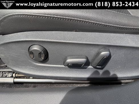 Used 2018 Volkswagen Passat 2.0T R-Line w/ R-Line Lighting Package FWD image 20