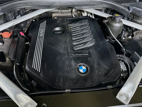 Used 2020 BMW X7 xDrive40i w/ Luxury Seating Package image 36