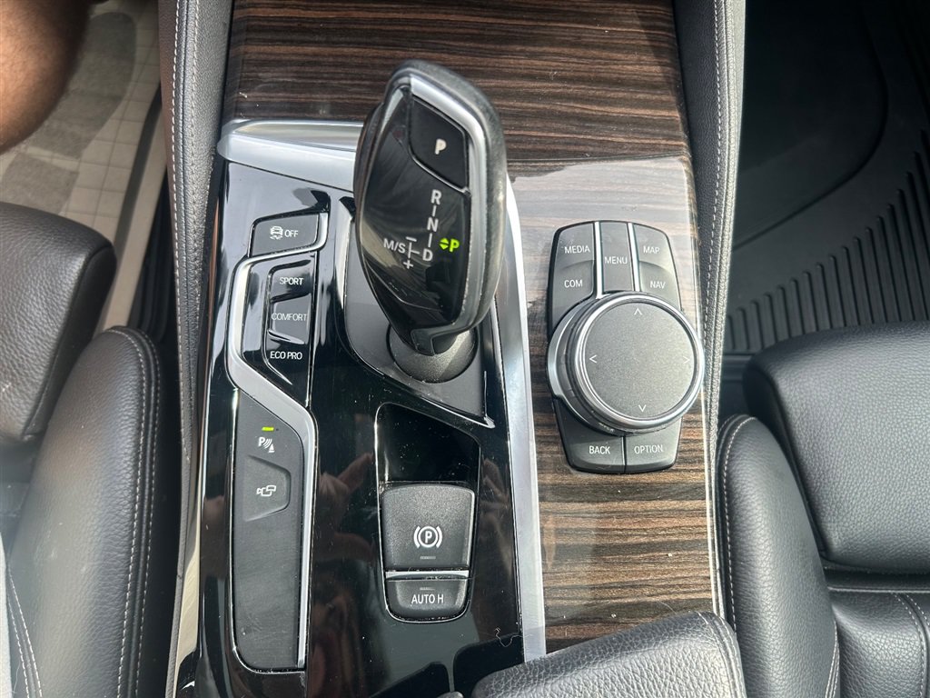 Used 2017 BMW 530i RWD image 22