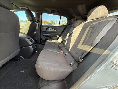 New 2026 Chevrolet Equinox EV LT w/ Midnight Package image 18