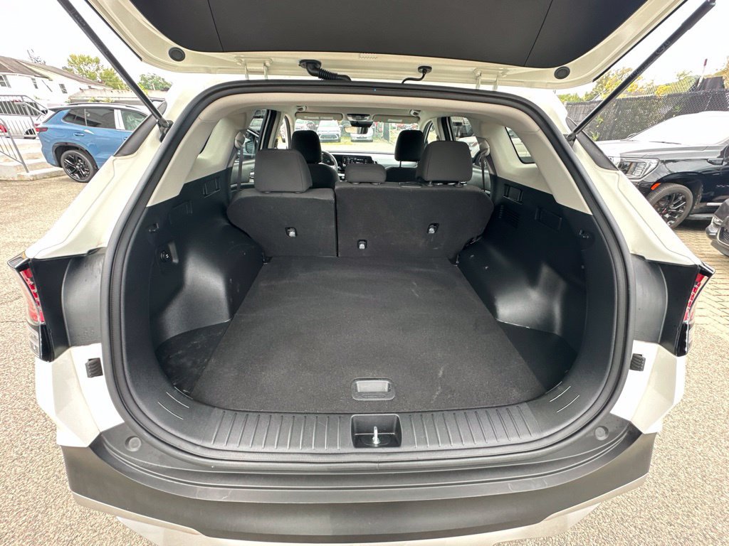 Used 2023 Kia Sportage LX AWD/4WD image 28