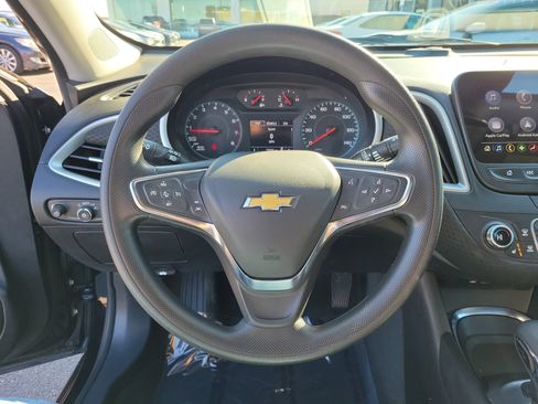 Used 2024 Chevrolet Malibu LT image 21