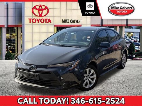 Used 2026 Toyota Corolla LE FWD image 1