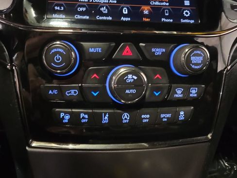 Used 2021 Jeep Grand Cherokee Limited X AWD/4WD image 17