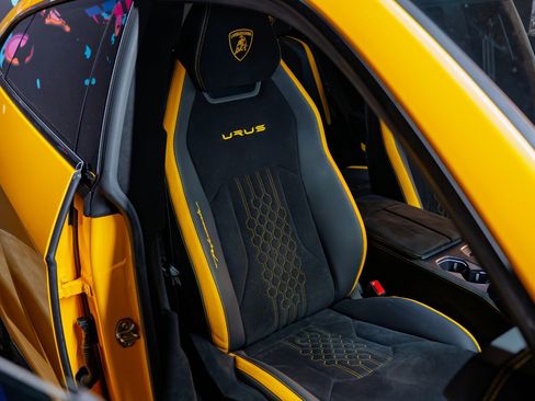 Used 2024 Lamborghini Urus Performante image 10