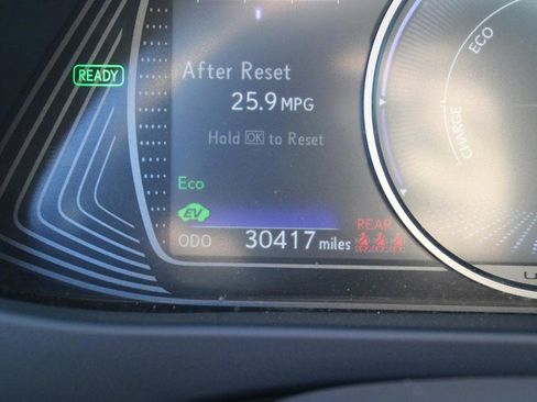 Used 2022 Lexus UX 250h w/ Premium Package image 19