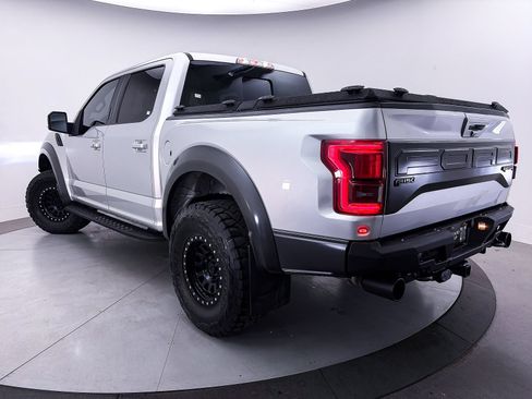 Used 2018 Ford F150 Raptor w/ Equipment Group 802A Luxury AWD/4WD image 3