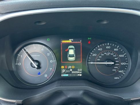 Used 2023 Subaru Crosstrek 2.0i Premium image 5