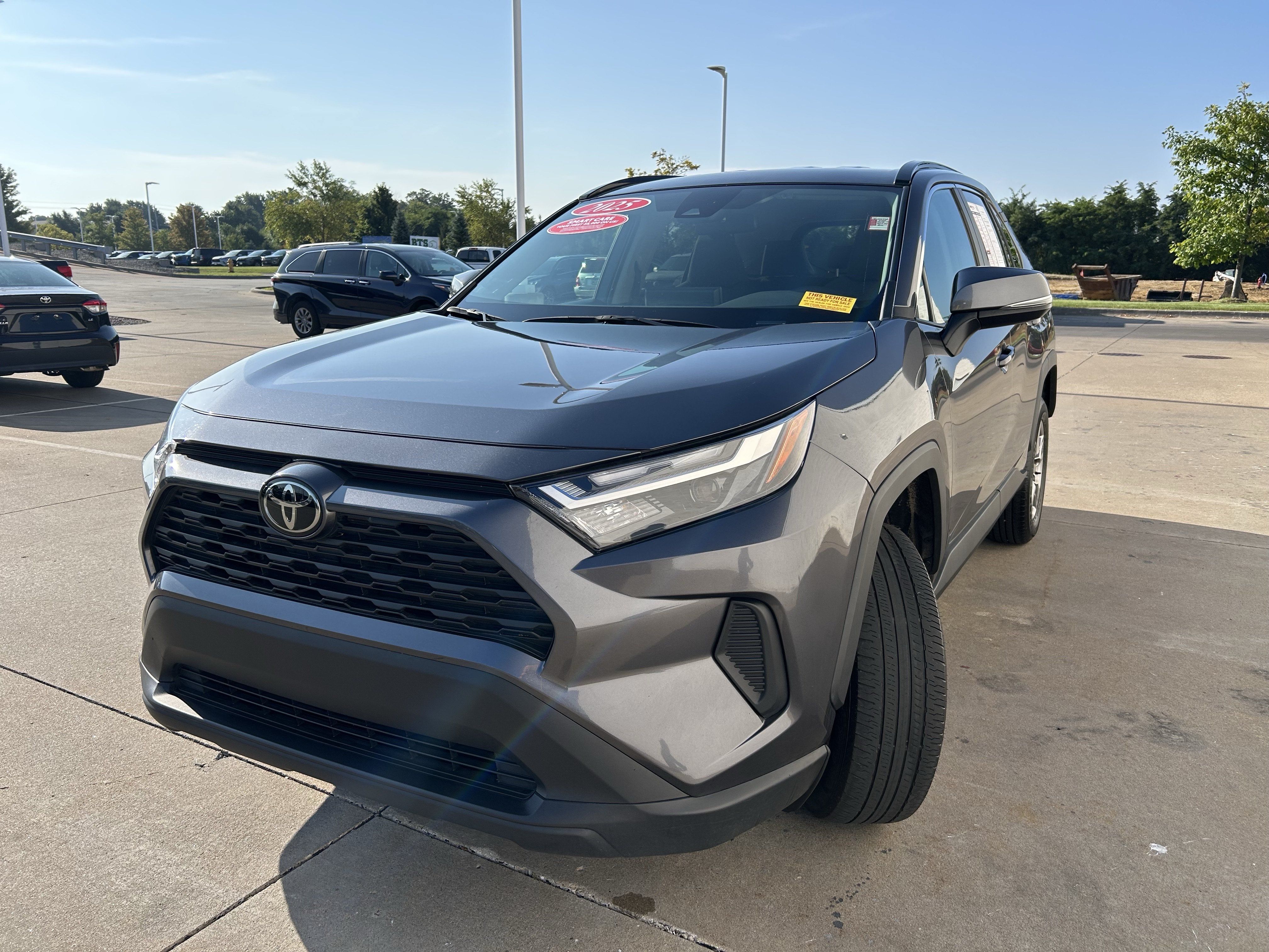Used 2025 Toyota RAV4 XLE FWD image 3