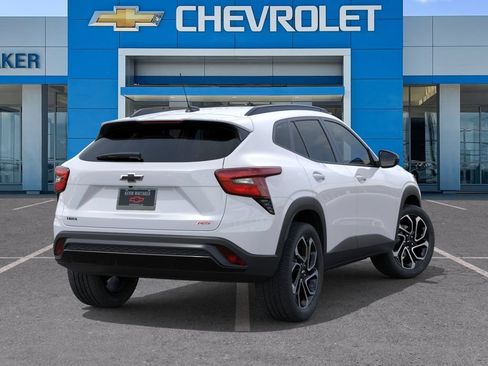 New 2026 Chevrolet Trax RS w/ Sunroof Package FWD image 4
