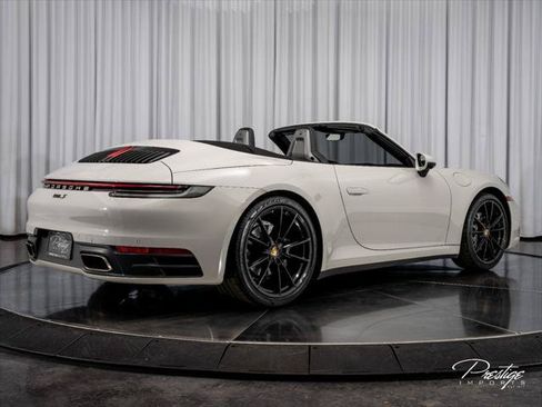 Used 2021 Porsche 911 Carrera 4 AWD/4WD image 17