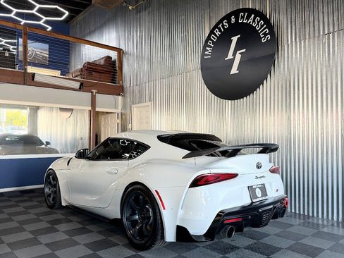 Used 2021 Toyota Supra w/ Safety & Technology Package RWD image 4