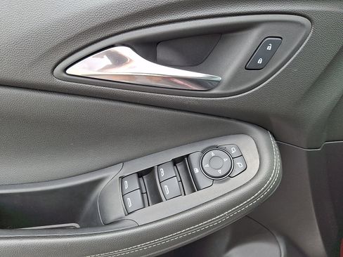 Used 2023 Buick Encore GX Select AWD/4WD image 12
