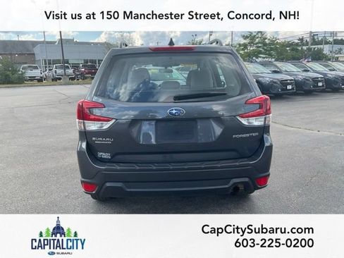 Used 2024 Subaru Forester AWD/4WD image 5