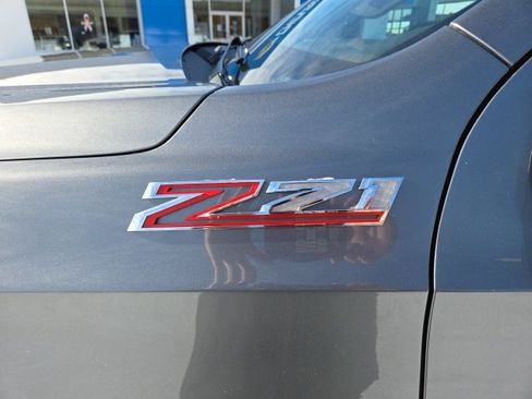 Used 2021 Chevrolet Suburban Z71 w/ Z71 Signature Package image 35