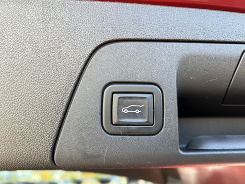 Used 2023 Buick Envision Essence w/ Sport Touring Package image 22