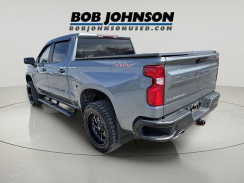 Used 2019 Chevrolet Silverado 1500 Custom Trail Boss w/ Custom Convenience Package AWD/4WD image 5