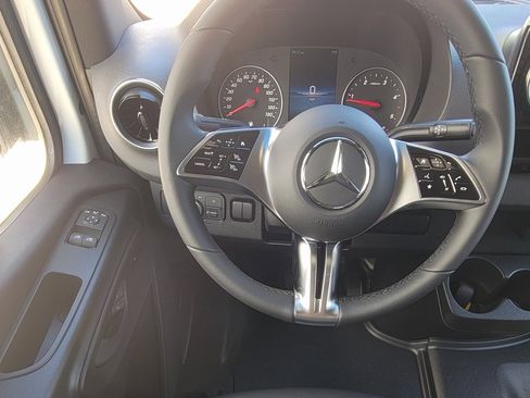 New 2025 Mercedes-Benz Sprinter 2500 image 10