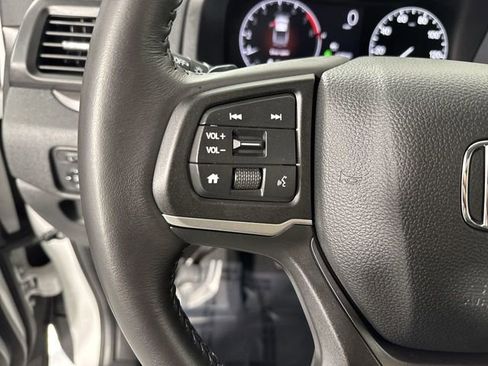 Certified 2025 Honda Ridgeline Sport image 13