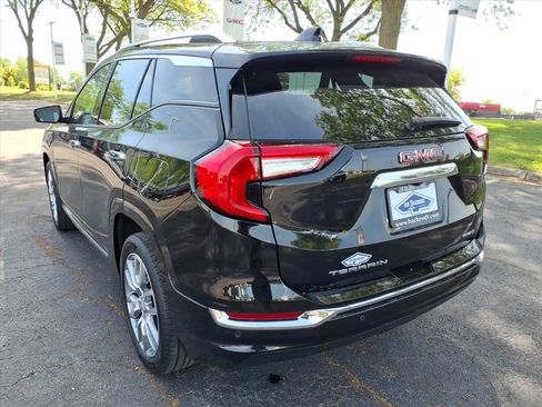 Used 2023 GMC Terrain Denali w/ Denali Premium Package AWD/4WD image 5