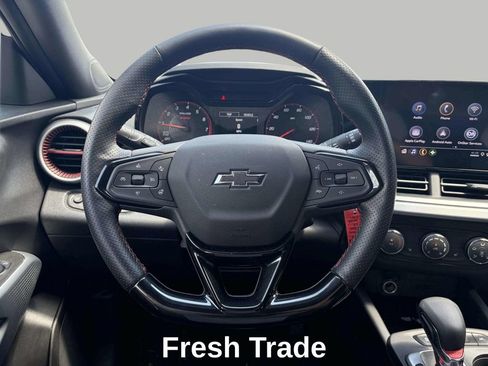 Used 2025 Chevrolet Trax RS w/ Driver Confidence Package FWD image 12
