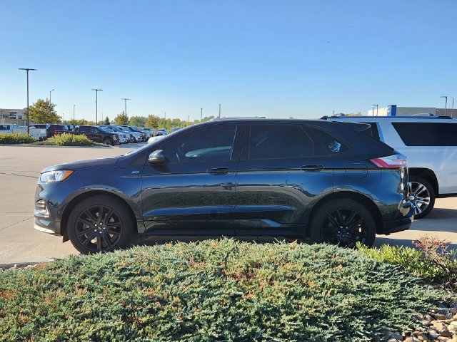 Used 2023 Ford Edge ST-Line w/ Class II Trailer Tow Package AWD/4WD image 3