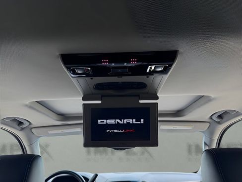 Used 2019 GMC Yukon Denali w/ Open Road Package AWD/4WD image 35