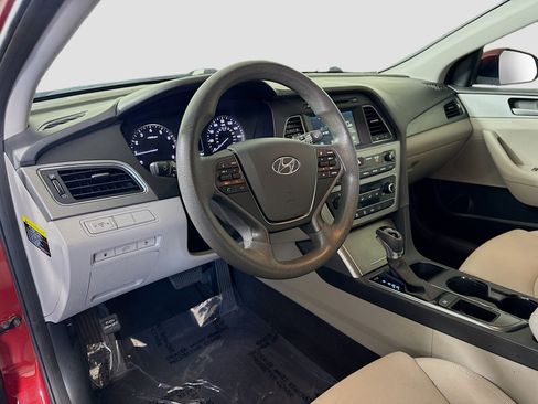 Used 2016 Hyundai Sonata SE image 22