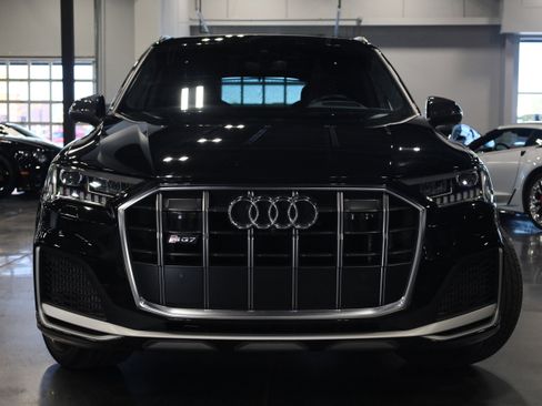 Used 2023 Audi SQ7 Prestige image 2