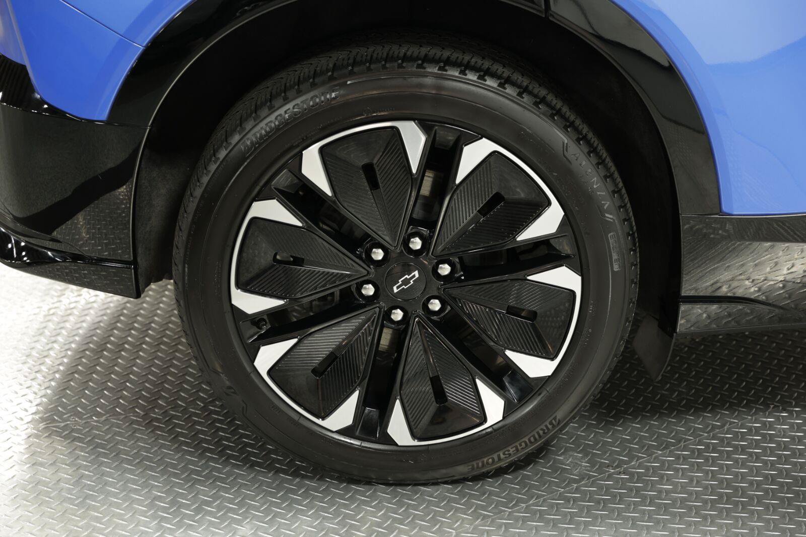 Certified 2024 Chevrolet Blazer EV RS AWD/4WD image 28