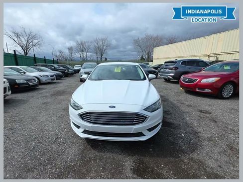Used 2018 Ford Fusion SE w/ Fusion SE Technology Package image 1